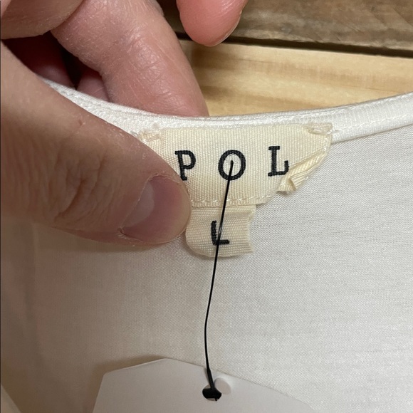 POL size Large White Three Button Lace Sleeveless Open Front Soft Blouse - Picture 2 of 9